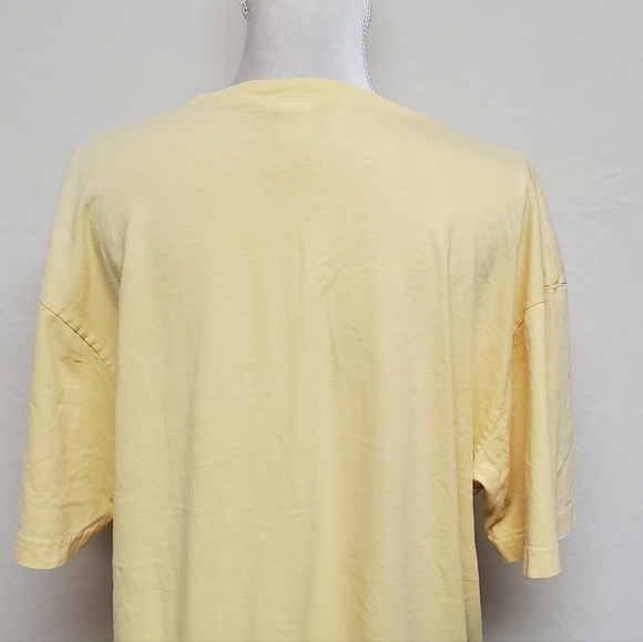 VINTAGE 90's/Y2K Tommy Hilfiger Butter Yellow Spell Out Short Sleeve Graphic Tee - Picture 10 of 12